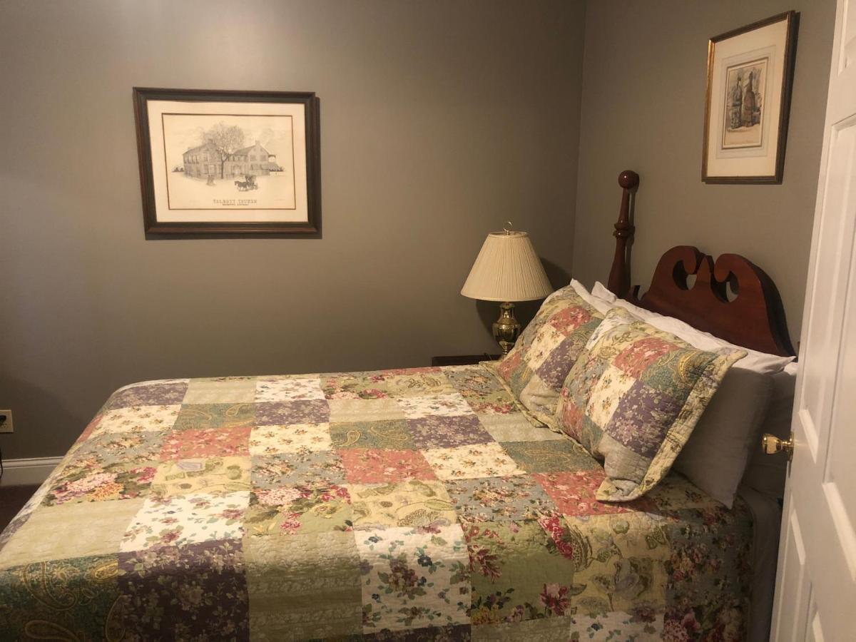 Talbott Tavern And Bed and breakfast Bardstown