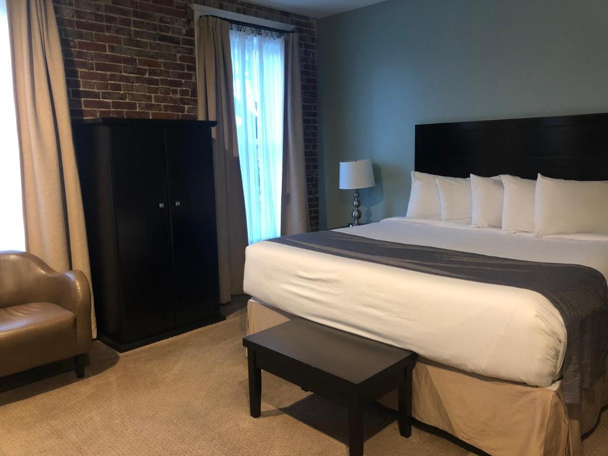 Talbott Tavern And Bed and breakfast Bardstown